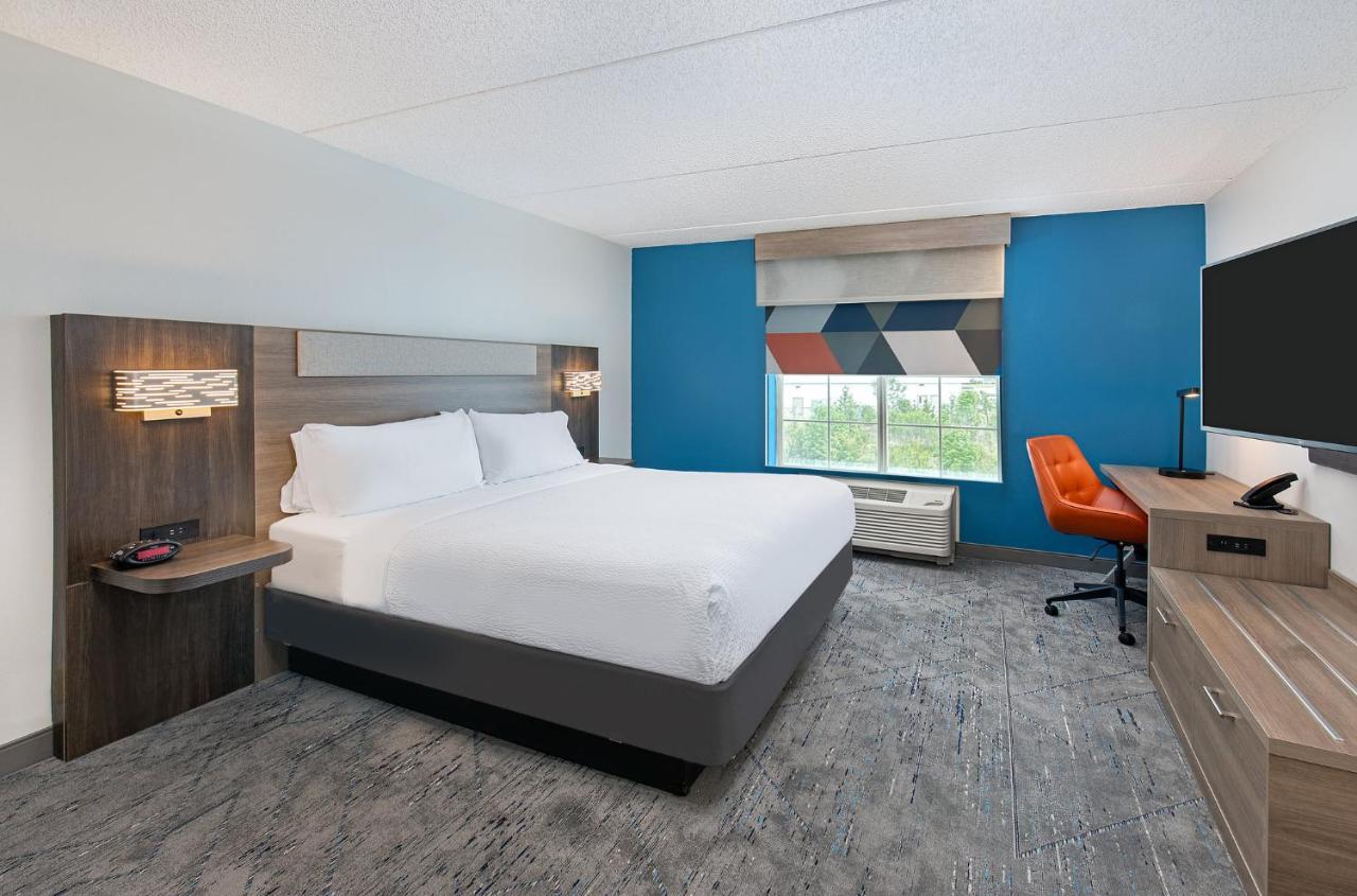 Holiday Inn Express & Suites Columbus At Northlake By Ihg Esterno foto